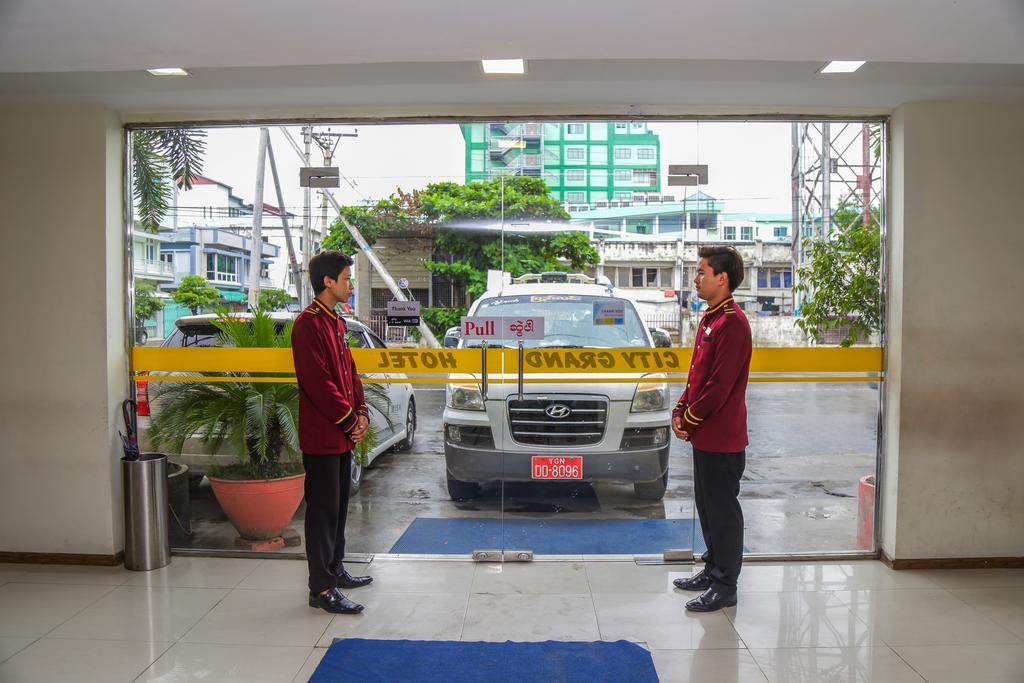 City Grand Hotel Mandalay Eksteriør bilde
